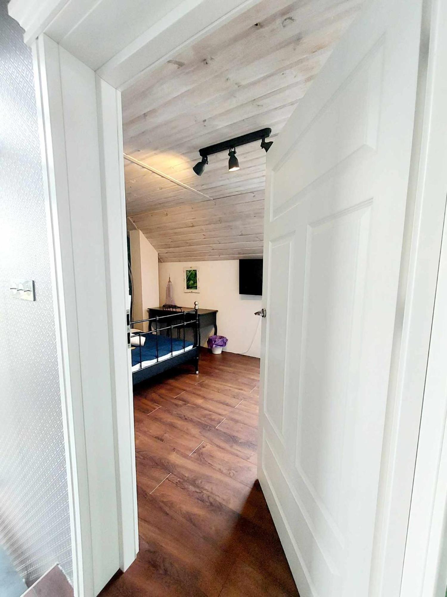 House Of Freedom With Sea View Sauna And Jacuzzi *